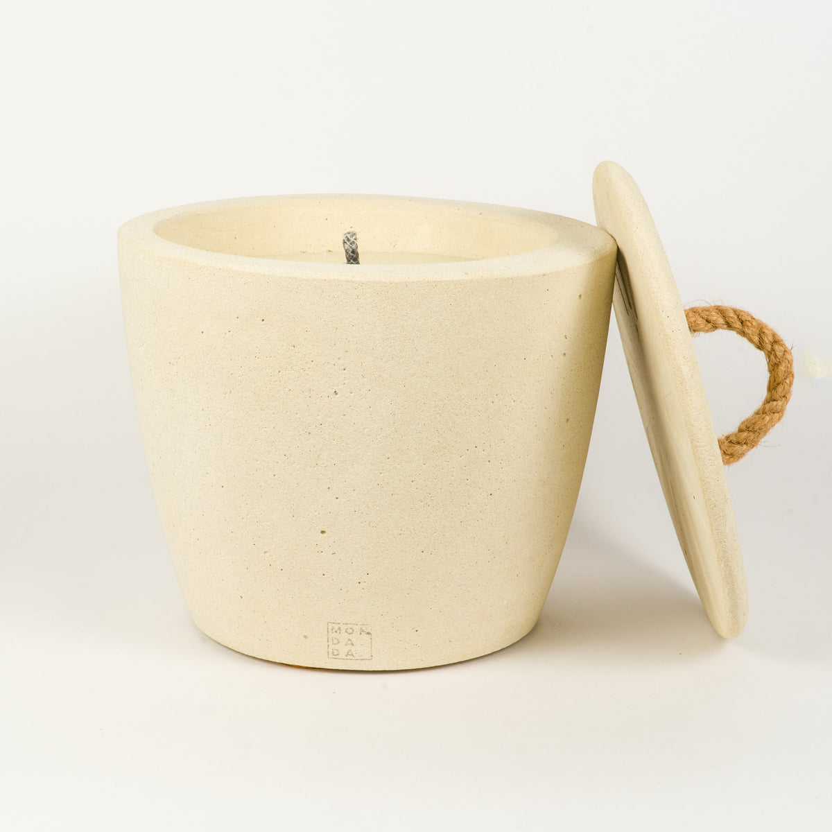 Urban Outdoor Garden Candle XL + lid — imagem oficial Mon Dada