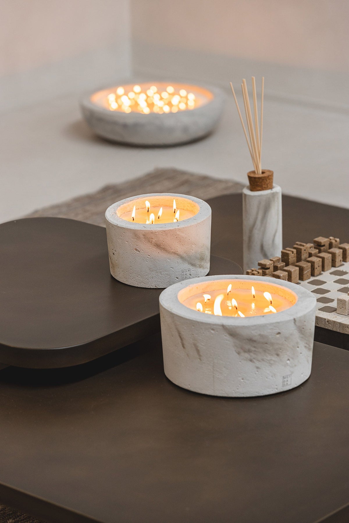 Urban Indoor Candle - Medium — imagem oficial Mon Dada