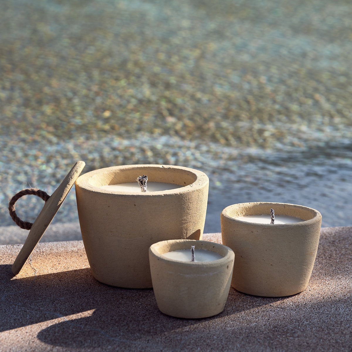 Urban Outdoor Garden Candle Medium + lid — imagem oficial Mon Dada