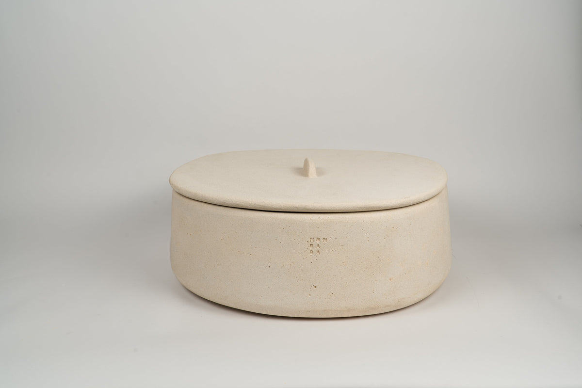 Corse Outdoor Candle XXXL + lid — imagem oficial Mon Dada