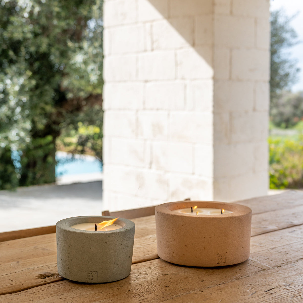 Urban Outdoor Table Candle Three — imagem oficial Mon Dada