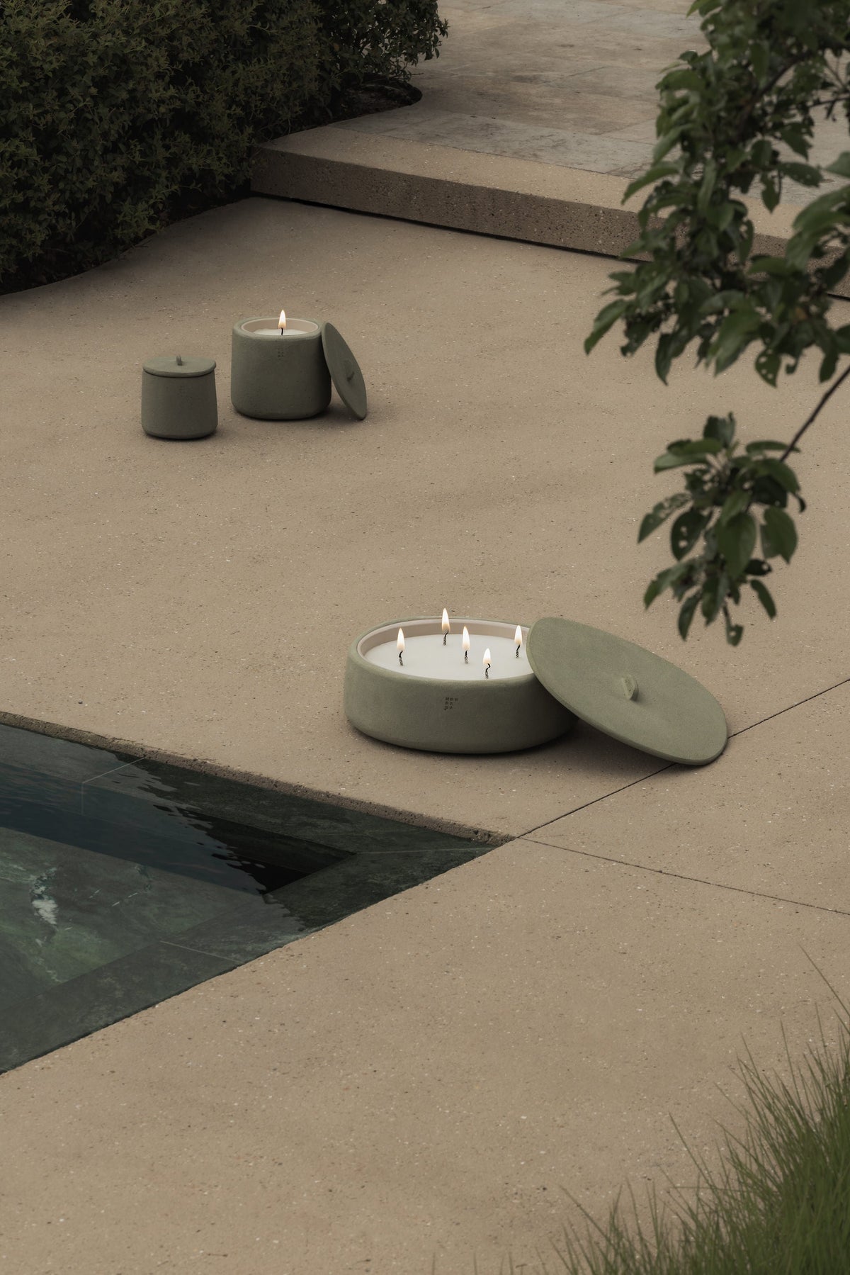 Corse Outdoor Candle XXXL + lid — imagem oficial Mon Dada