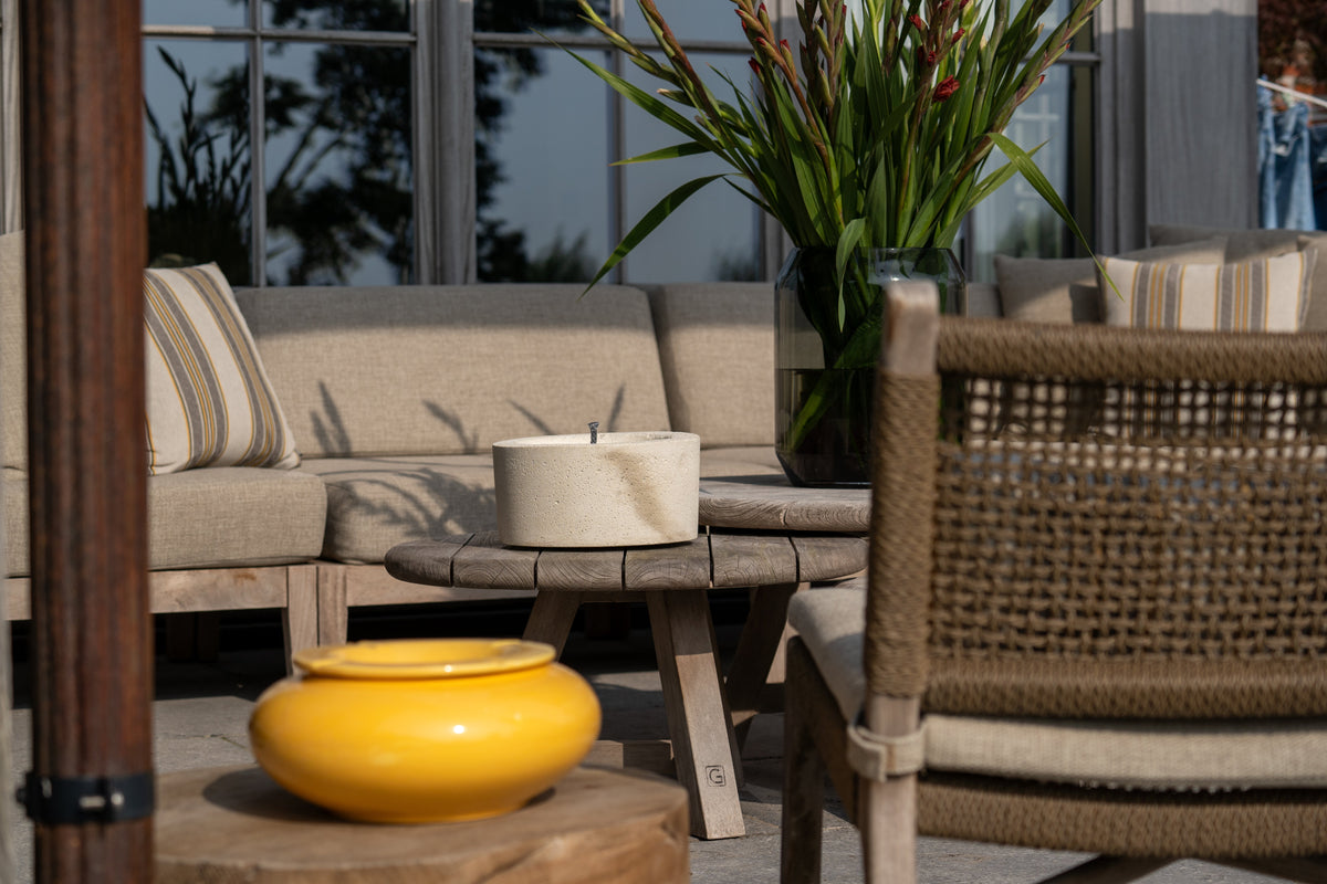 Urban Outdoor Table Candle Three — imagem oficial Mon Dada