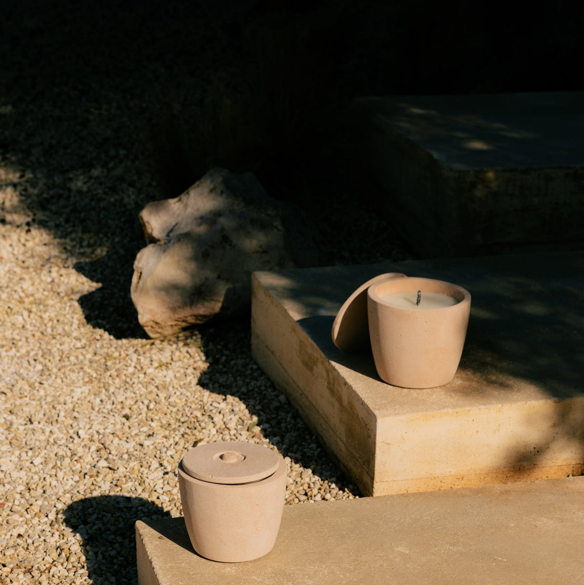 Urban Outdoor Garden Candle Medium + lid — imagem oficial Mon Dada
