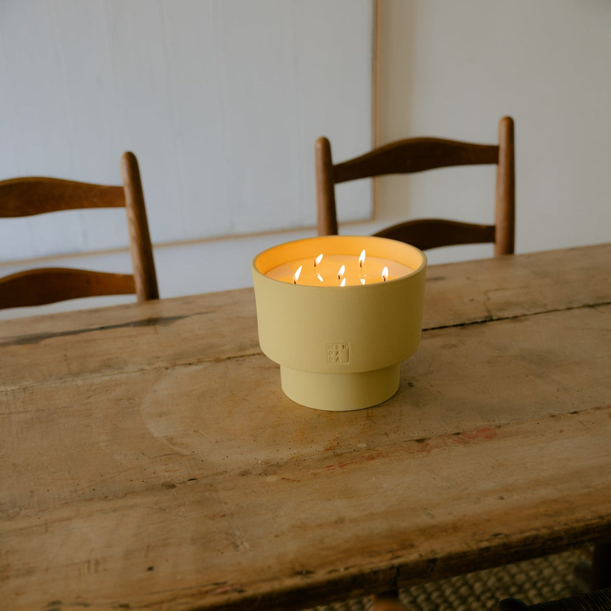 Octo Indoor Candle THREE — imagem oficial Mon Dada