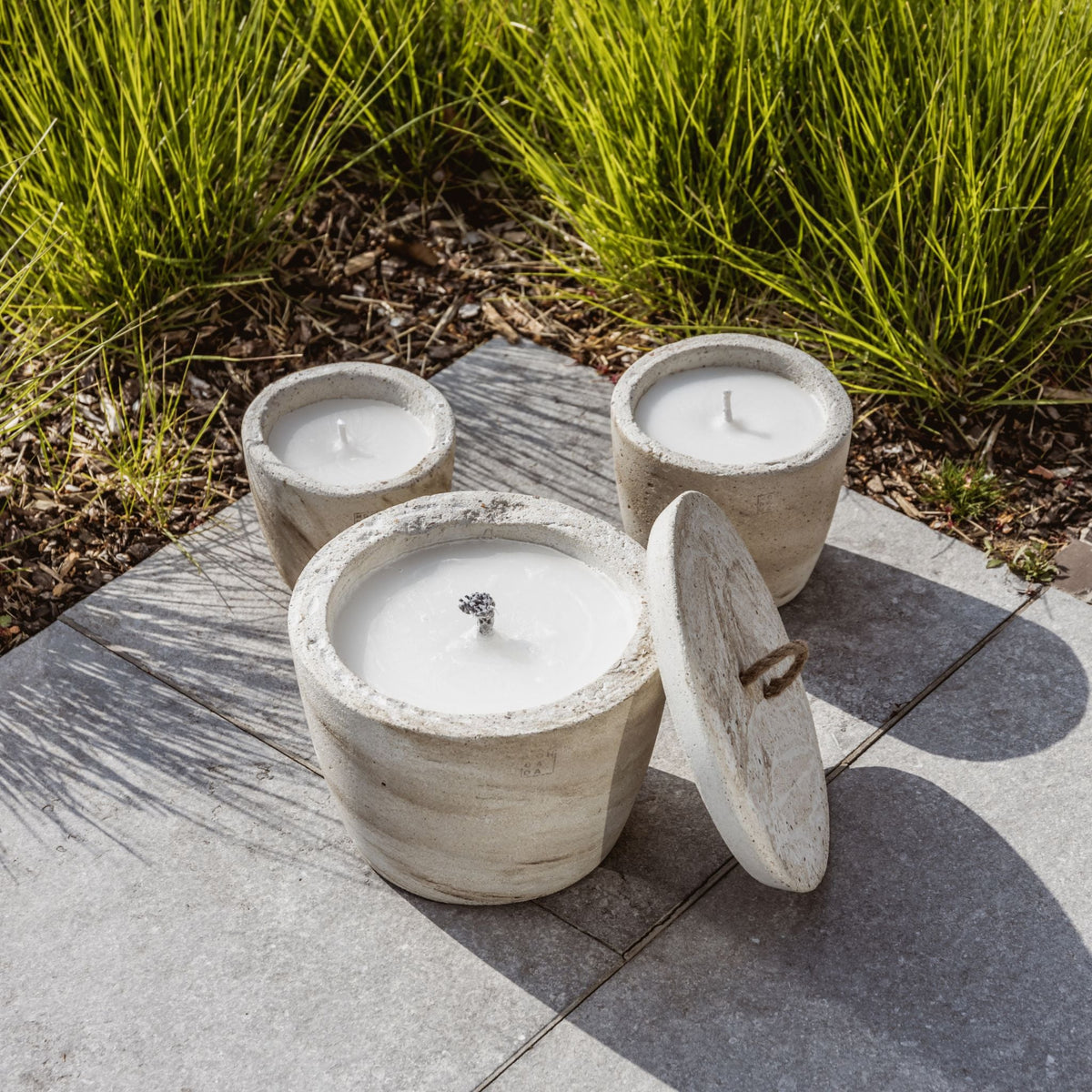 Urban Outdoor Garden Candle XL + lid — imagem oficial Mon Dada