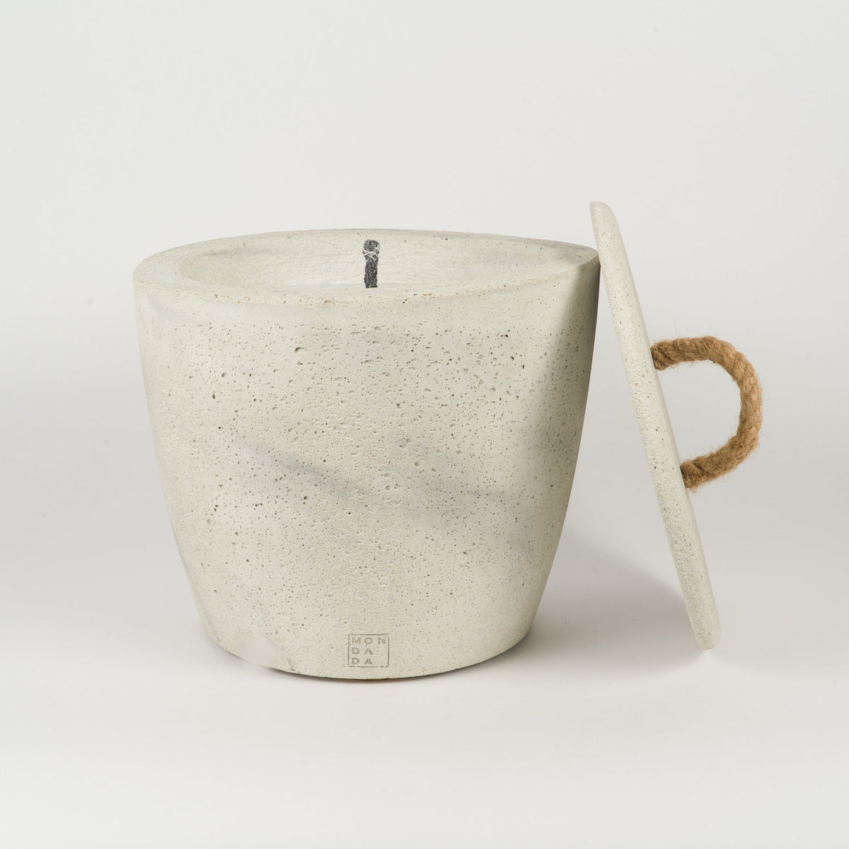 Urban Outdoor Garden Candle XL + lid — imagem oficial Mon Dada