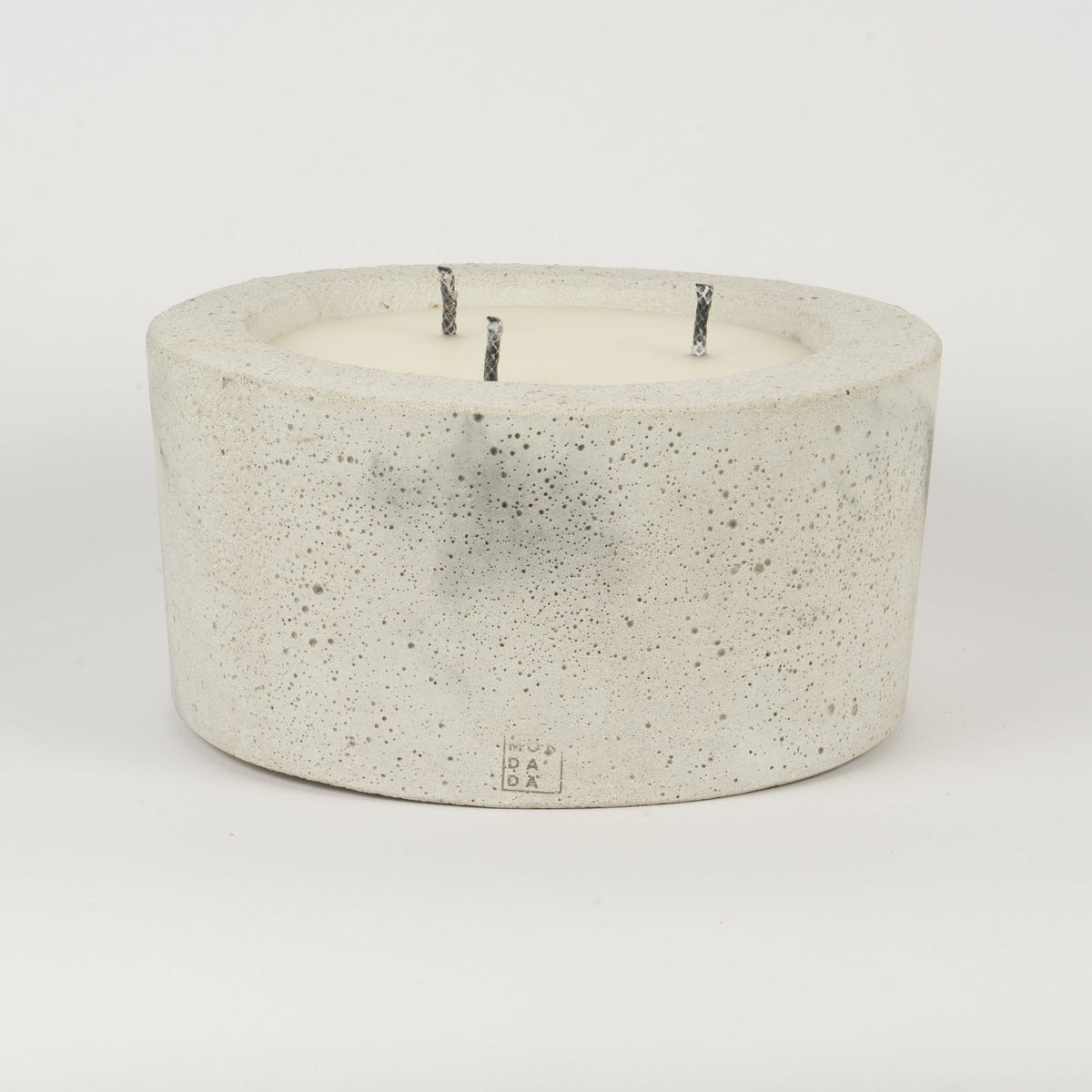 Urban Outdoor Table Candle Three — imagem oficial Mon Dada