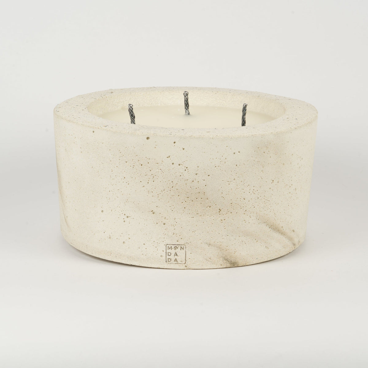 Urban Outdoor Table Candle Three — imagem oficial Mon Dada