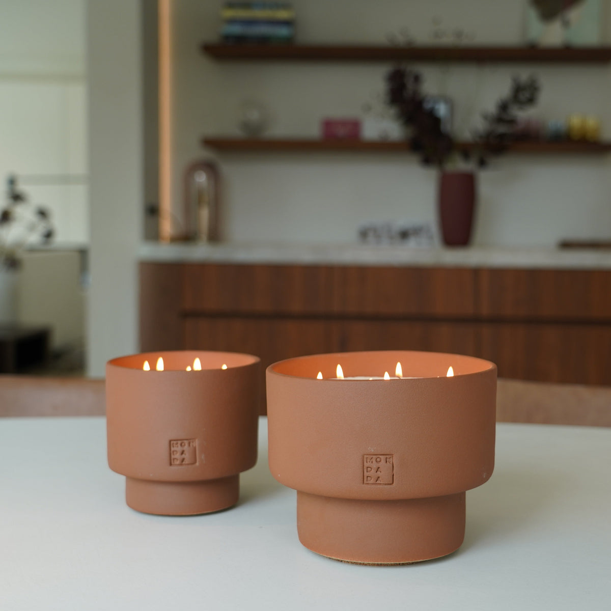 Octo Indoor Candle THREE — imagem oficial Mon Dada