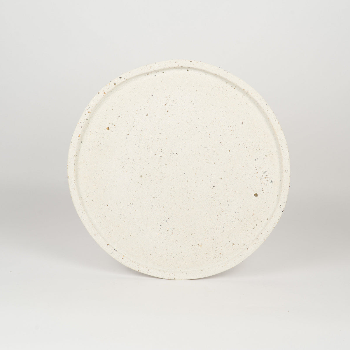 Concrete Platter — imagem oficial Mon Dada