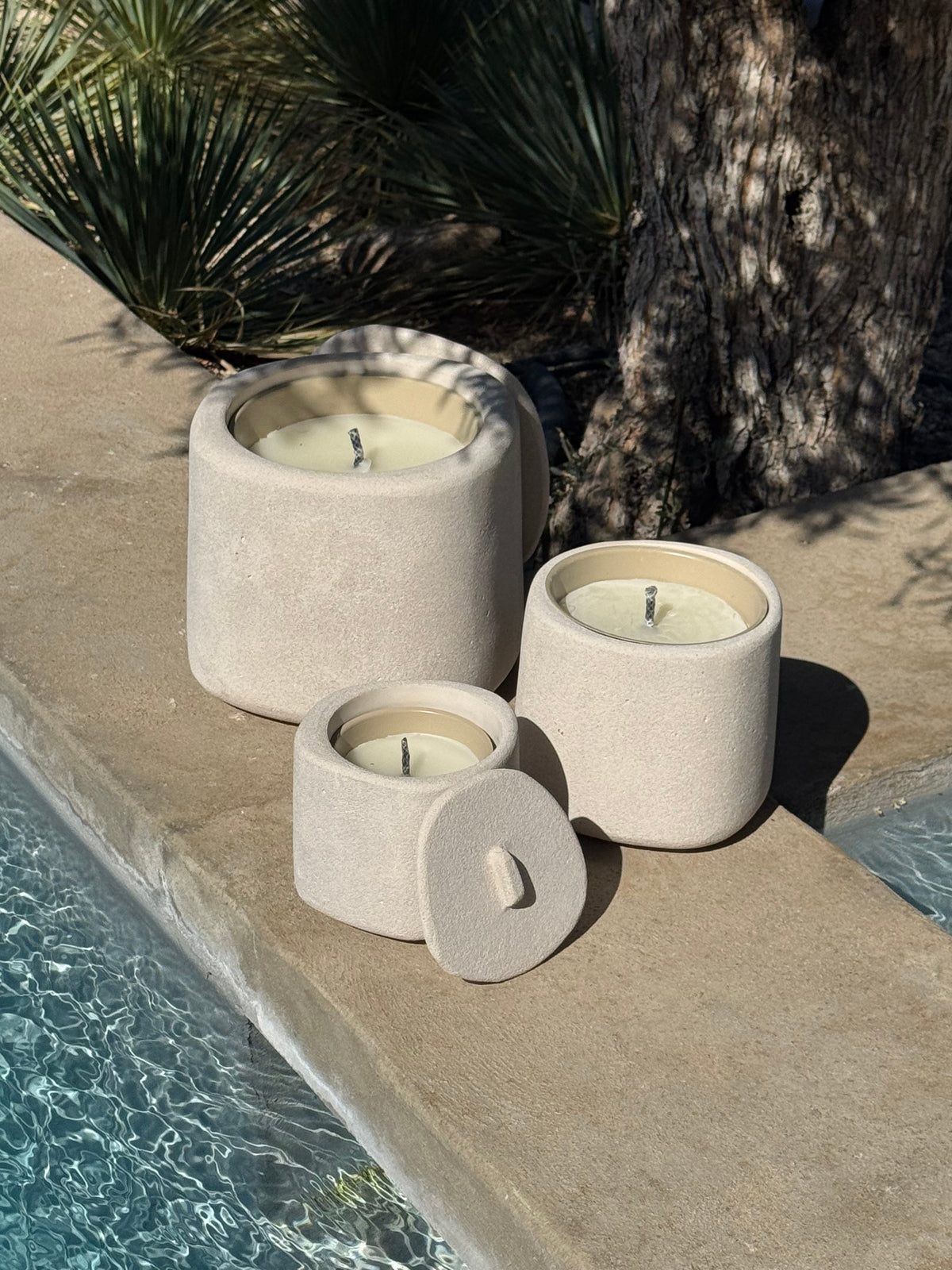 Corse Outdoor Candle Medium + lid — imagem oficial Mon Dada