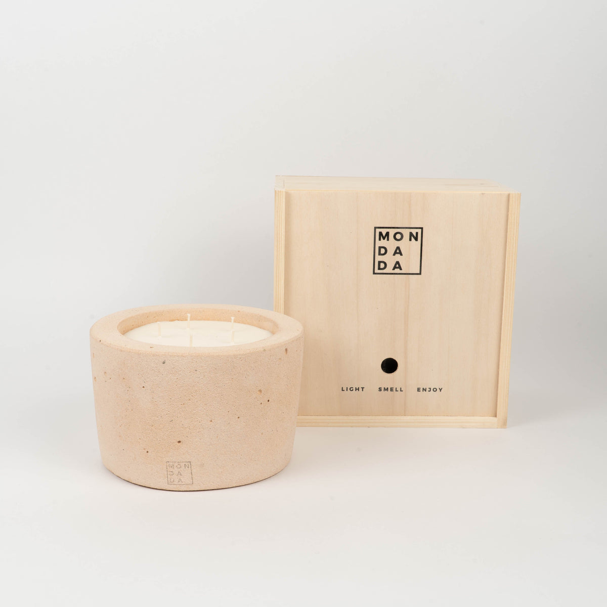 Urban Indoor Candle - Medium — imagem oficial Mon Dada