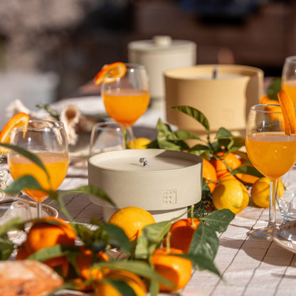 June Outdoor Candle TWO + lid — imagem oficial Mon Dada