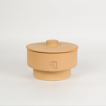 June Outdoor Candle TWO + lid — imagem oficial Mon Dada
